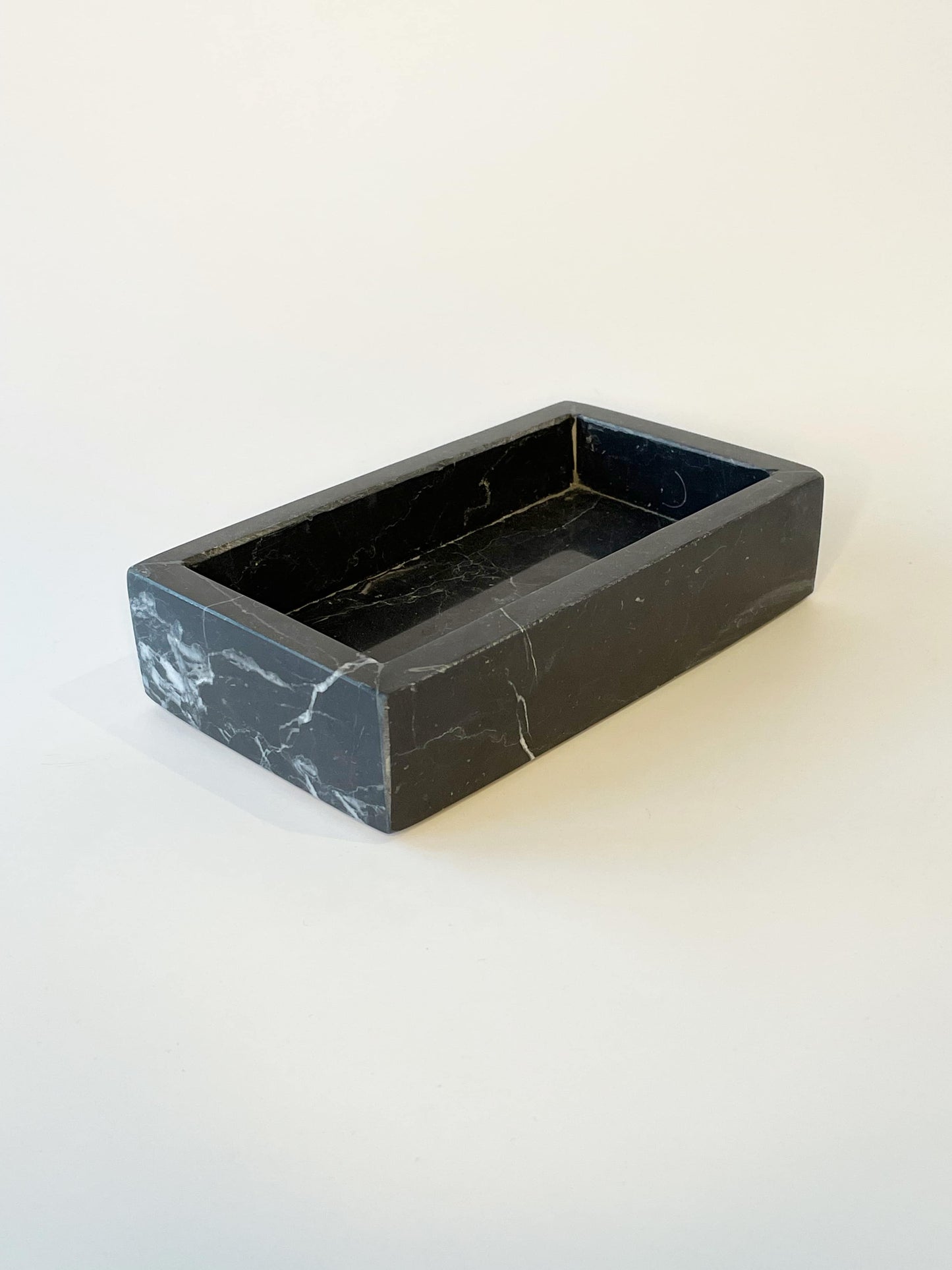 Black marble soap dish