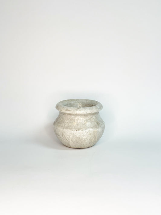 Récipient en marbre gris
