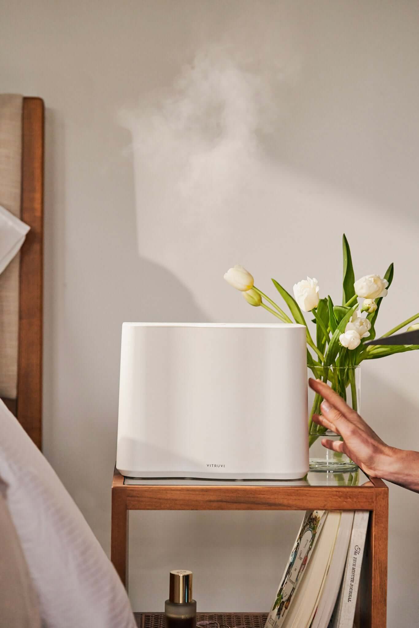 VITRUVI Cloud Humidifier in White