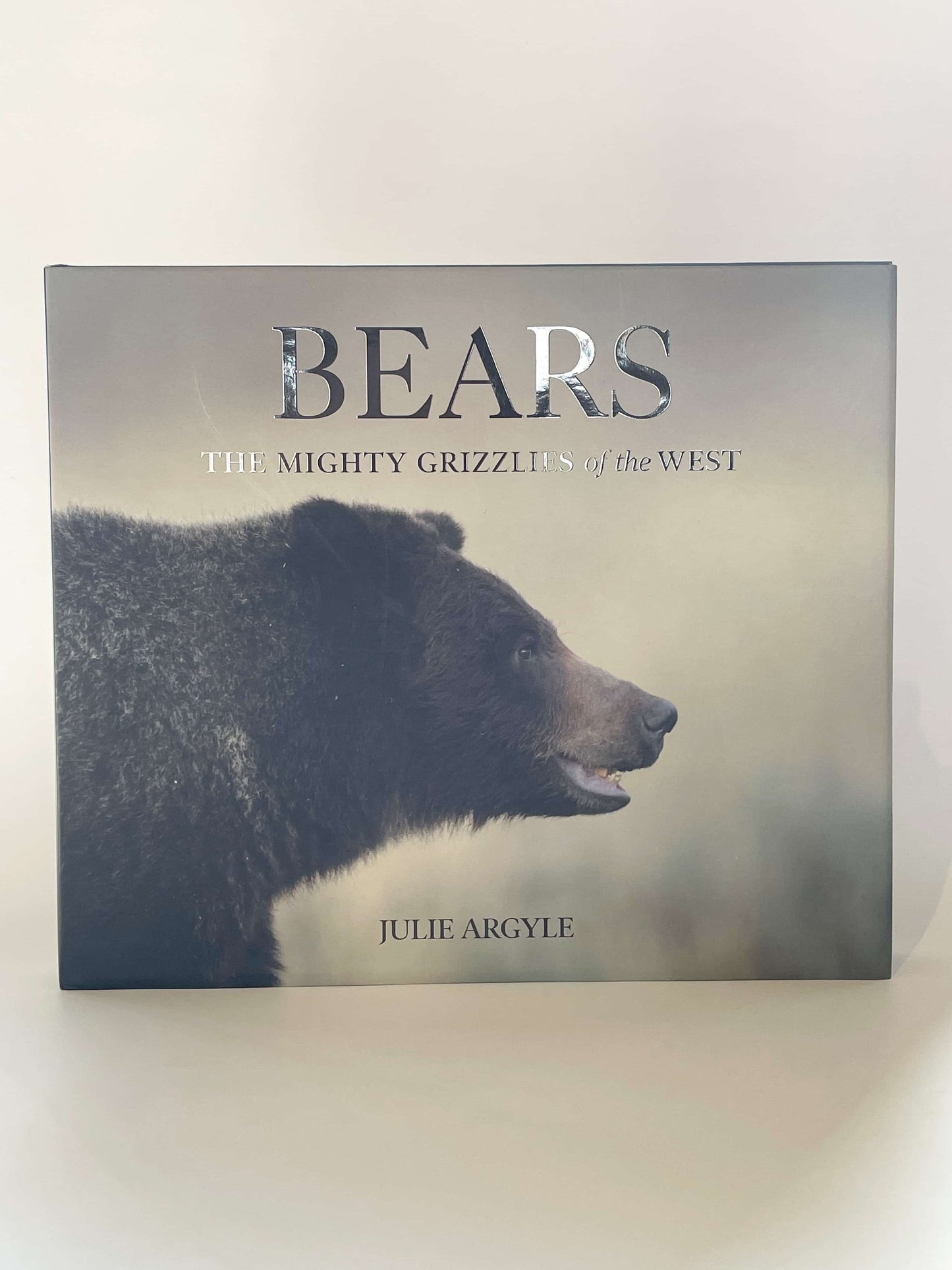 Bears: the mighty grizzly of the west book